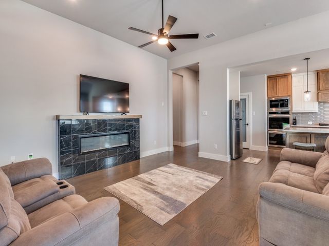 1855 Overcup Court, Waxahachie, TX 75165