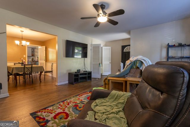 408 Skyway Drive, Warner Robins, GA 31088
