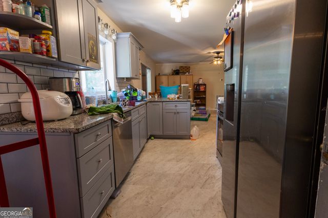 408 Skyway Drive, Warner Robins, GA 31088