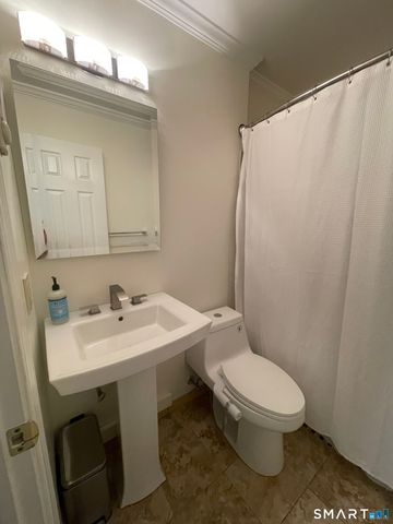 13 West Washington Avenue 15, Stamford, CT 06902