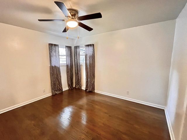 5315 W Portage AVENUE, Milwaukee, WI 53223