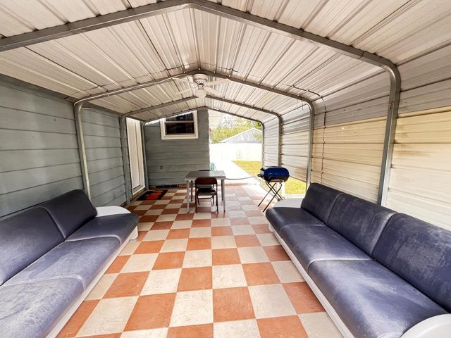 5315 W Portage AVENUE, Milwaukee, WI 53223