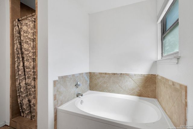 13107 Burgundy Pt, San Antonio, TX 78217