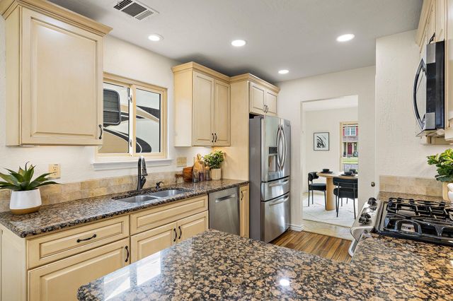 9002 Bancroft TRL, Austin, TX 78729