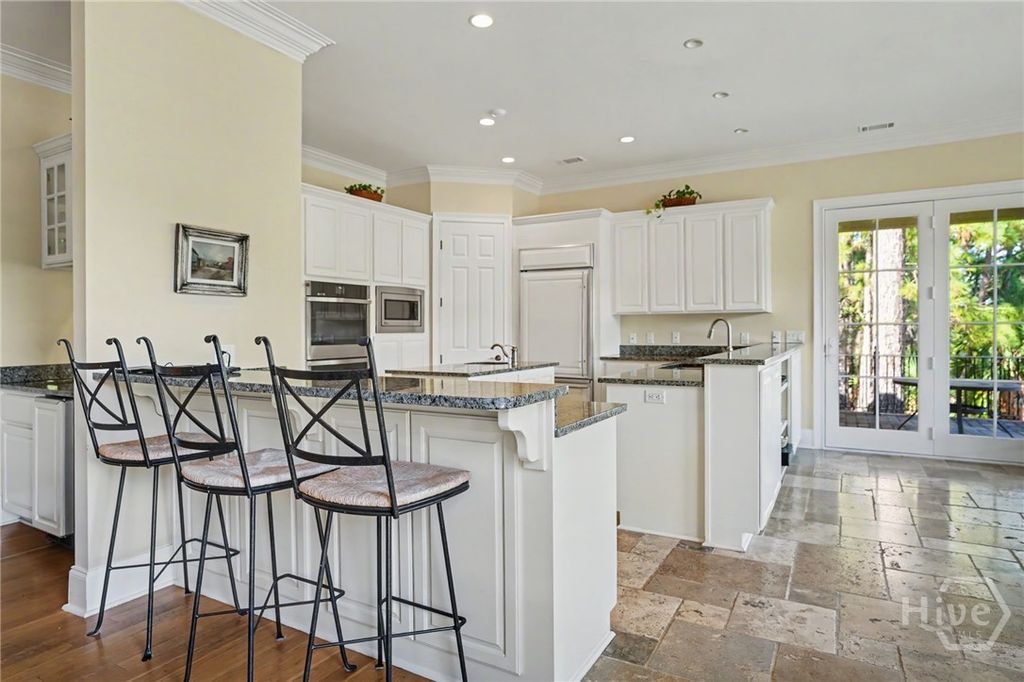 Image 5 of property listing at 29 Captains Crossing, Savannah, GA 31411