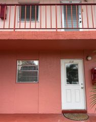 22 GOLFS EDGE B, West Palm Beach, FL 33417