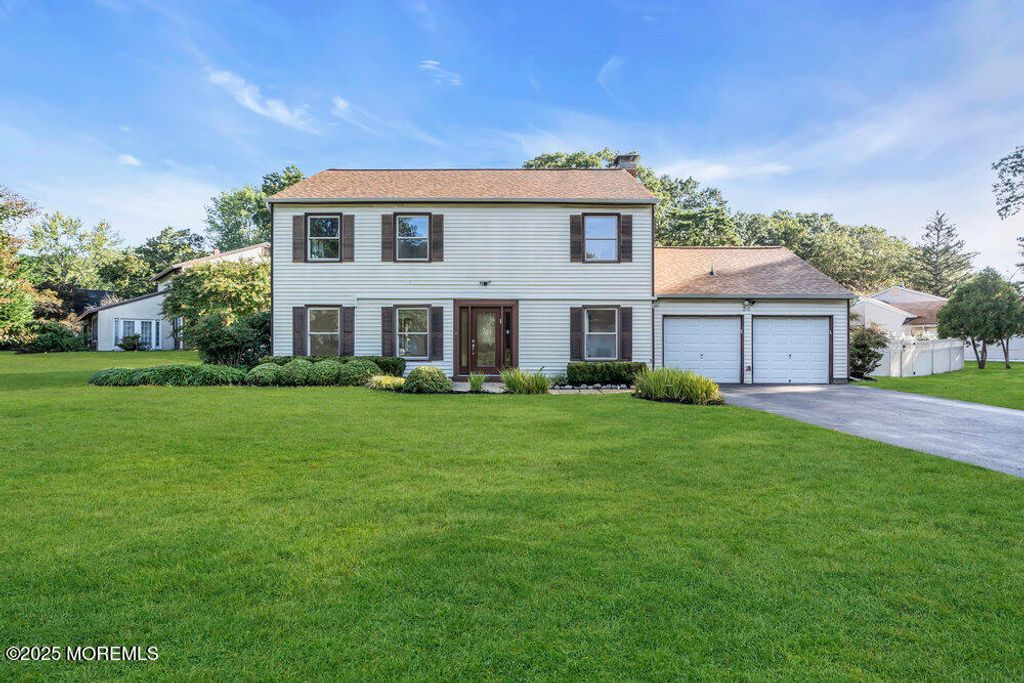 34 Birmingham Drive, Jackson, NJ 08527