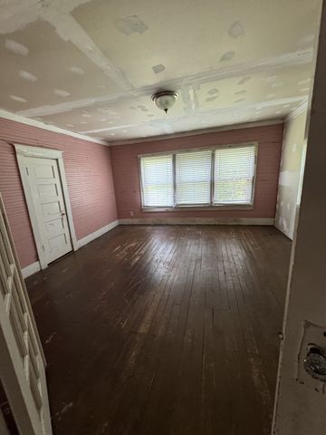403 Vine St, S, Wartrace, TN 37183