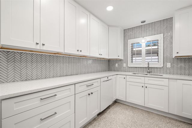 1540 SAN ROY DRIVE, Dunedin, FL 34698