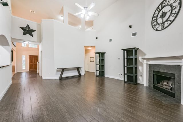 2206 Comal Springs Drive, Deer Park, TX 77536