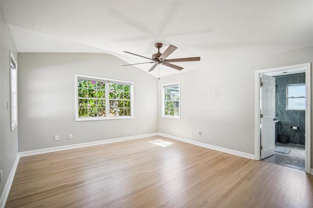 1235 14TH STREET N, St Petersburg, FL 33705