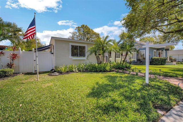 1235 14TH STREET N, St Petersburg, FL 33705