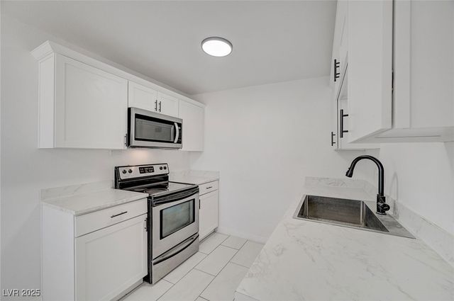 1716 Pacific Street, Las Vegas, NV 89104