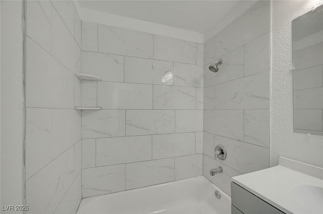 1716 Pacific Street, Las Vegas, NV 89104