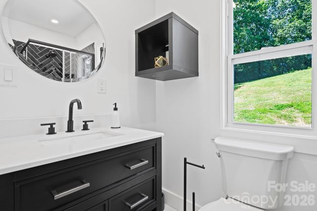 8 & 10 George Allen Ridge A & B, Arden, NC 28704