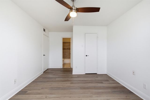 2505 Wedglea Drive 114, Dallas, TX 75211