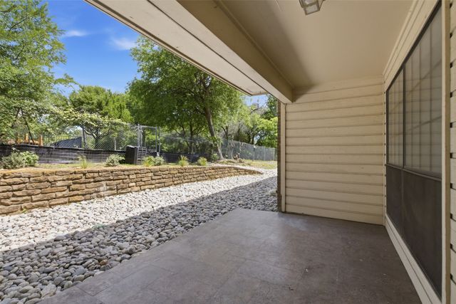 2505 Wedglea Drive 114, Dallas, TX 75211