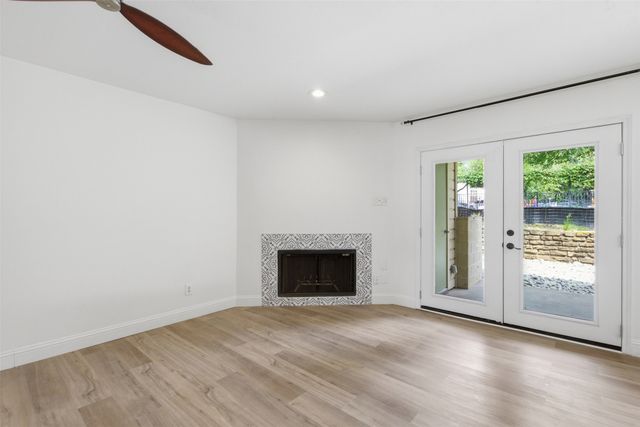 2505 Wedglea Drive 114, Dallas, TX 75211