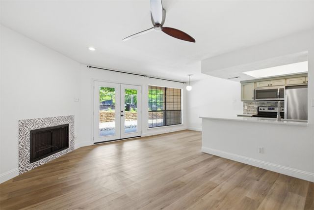 2505 Wedglea Drive 114, Dallas, TX 75211