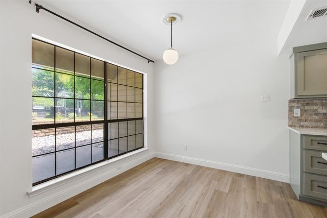 2505 Wedglea Drive 114, Dallas, TX 75211