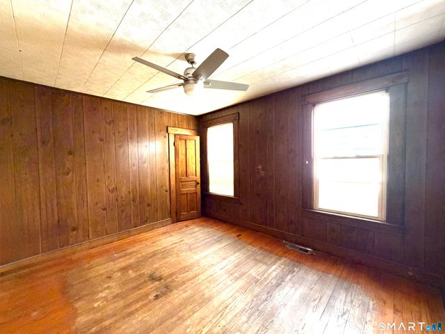 41-43 Washington Terrace, Bridgeport, CT 06604