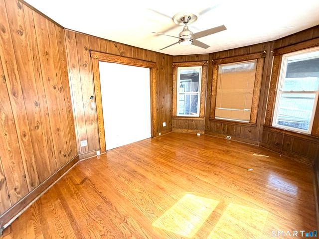 41-43 Washington Terrace, Bridgeport, CT 06604