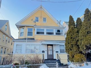 41-43 Washington Terrace, Bridgeport, CT 06604