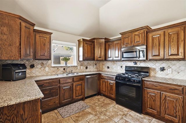 12786 SE 19th Street, Choctaw, OK 73020