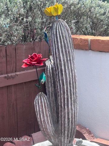 219 S Paseo Sarta Apt B, Green Valley, AZ 85614