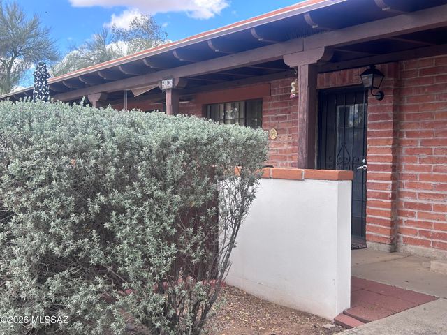 219 S Paseo Sarta Apt B, Green Valley, AZ 85614