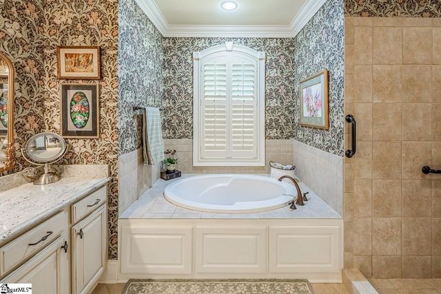 1 Riverbanks Court, Greer, SC 29651