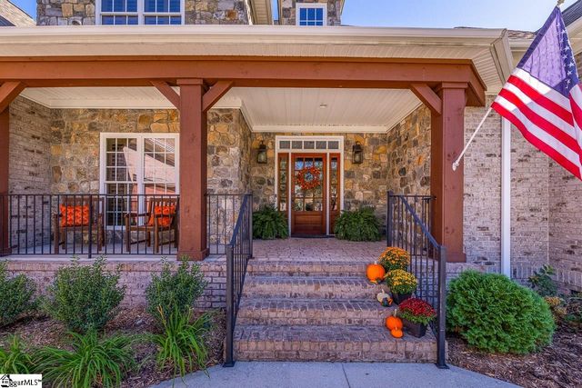 1 Riverbanks Court, Greer, SC 29651