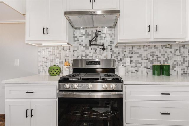 8335 Elk Valley, Guthrie, OK 73044