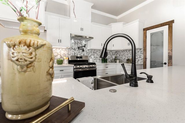 8335 Elk Valley, Guthrie, OK 73044