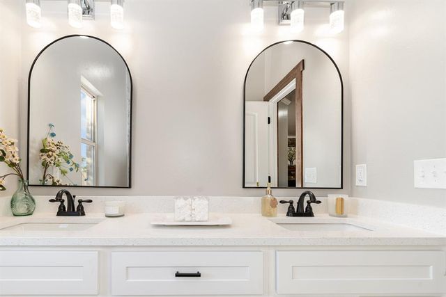 8335 Elk Valley, Guthrie, OK 73044