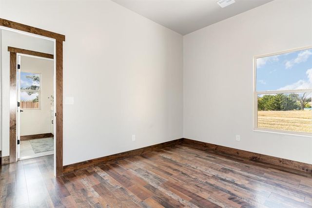 8335 Elk Valley, Guthrie, OK 73044