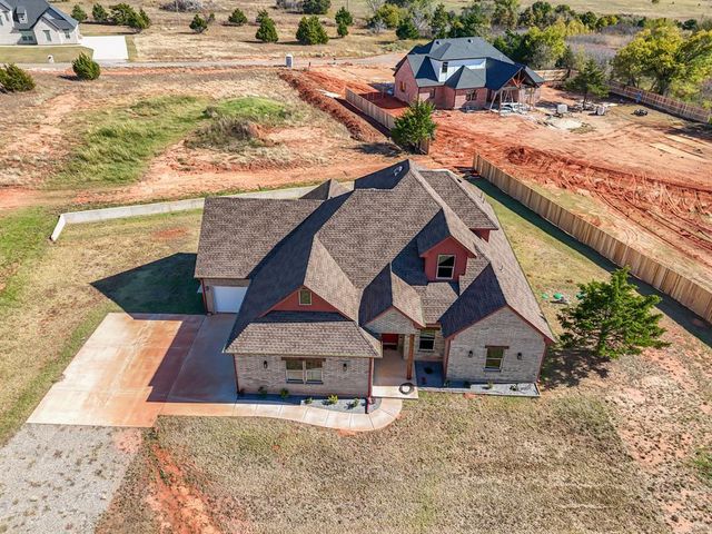 8335 Elk Valley, Guthrie, OK 73044