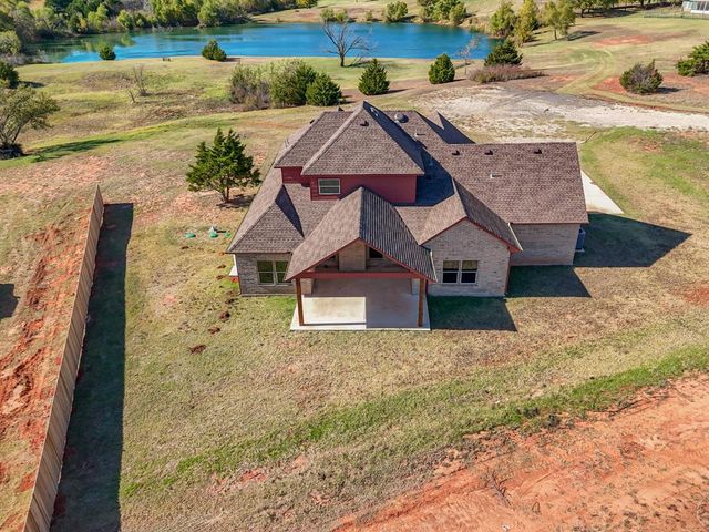 8335 Elk Valley, Guthrie, OK 73044