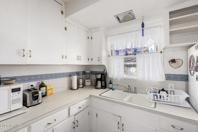 213 S MESQUITE Street, Wickenburg, AZ 85390