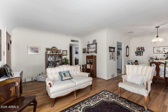 213 S MESQUITE Street, Wickenburg, AZ 85390