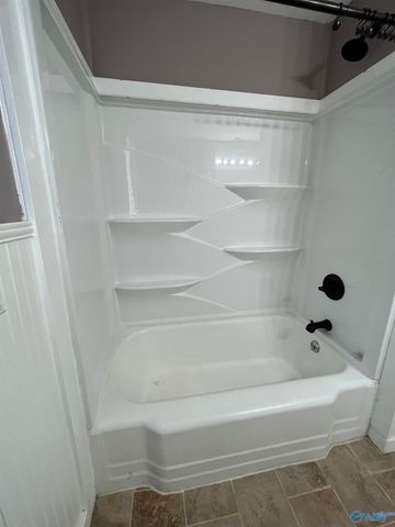 104 Guntersville Road, Arab, AL 35016