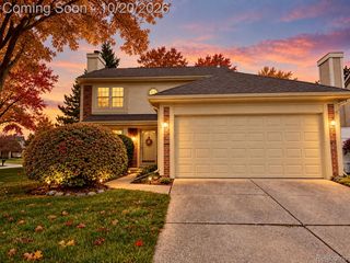 1483 COLONY Drive, Rochester Hills, MI 48307