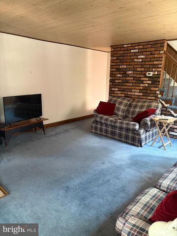 1809 MERRITT BLVD, Baltimore, MD 21222