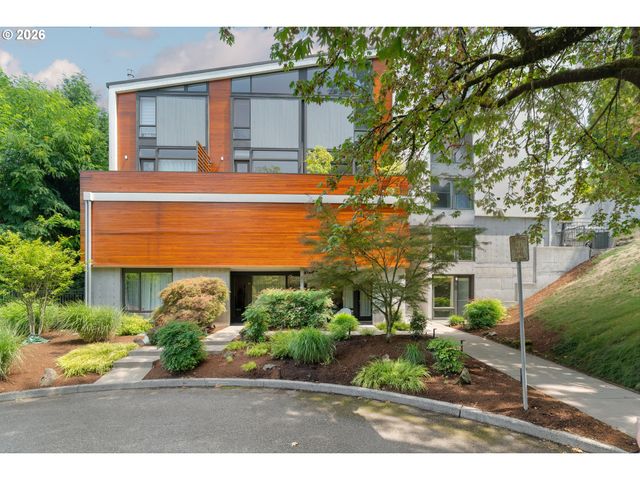 245 Sw MEADE St G2, Portland, OR 97201