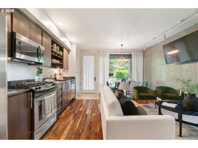 245 Sw MEADE St G2, Portland, OR 97201