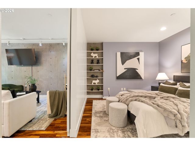 245 Sw MEADE St G2, Portland, OR 97201