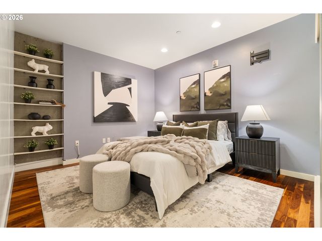 245 Sw MEADE St G2, Portland, OR 97201