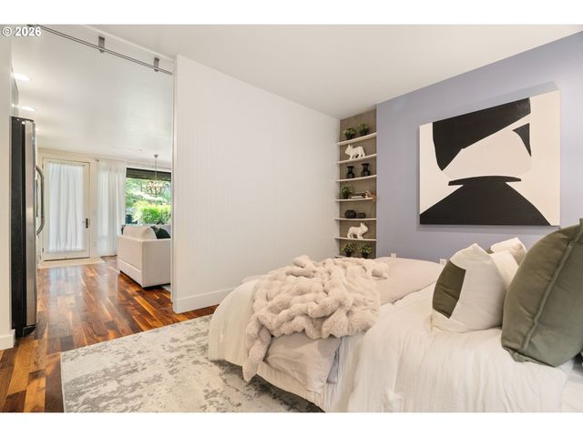 245 Sw MEADE St G2, Portland, OR 97201