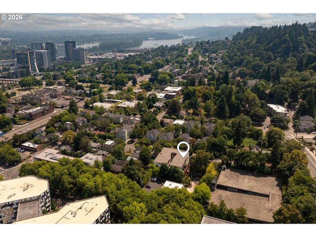 245 Sw MEADE St G2, Portland, OR 97201