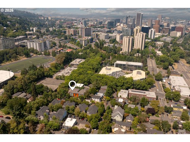 245 Sw MEADE St G2, Portland, OR 97201